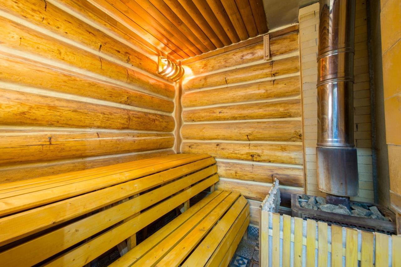 Inn Ozz Karaganda Exterior photo